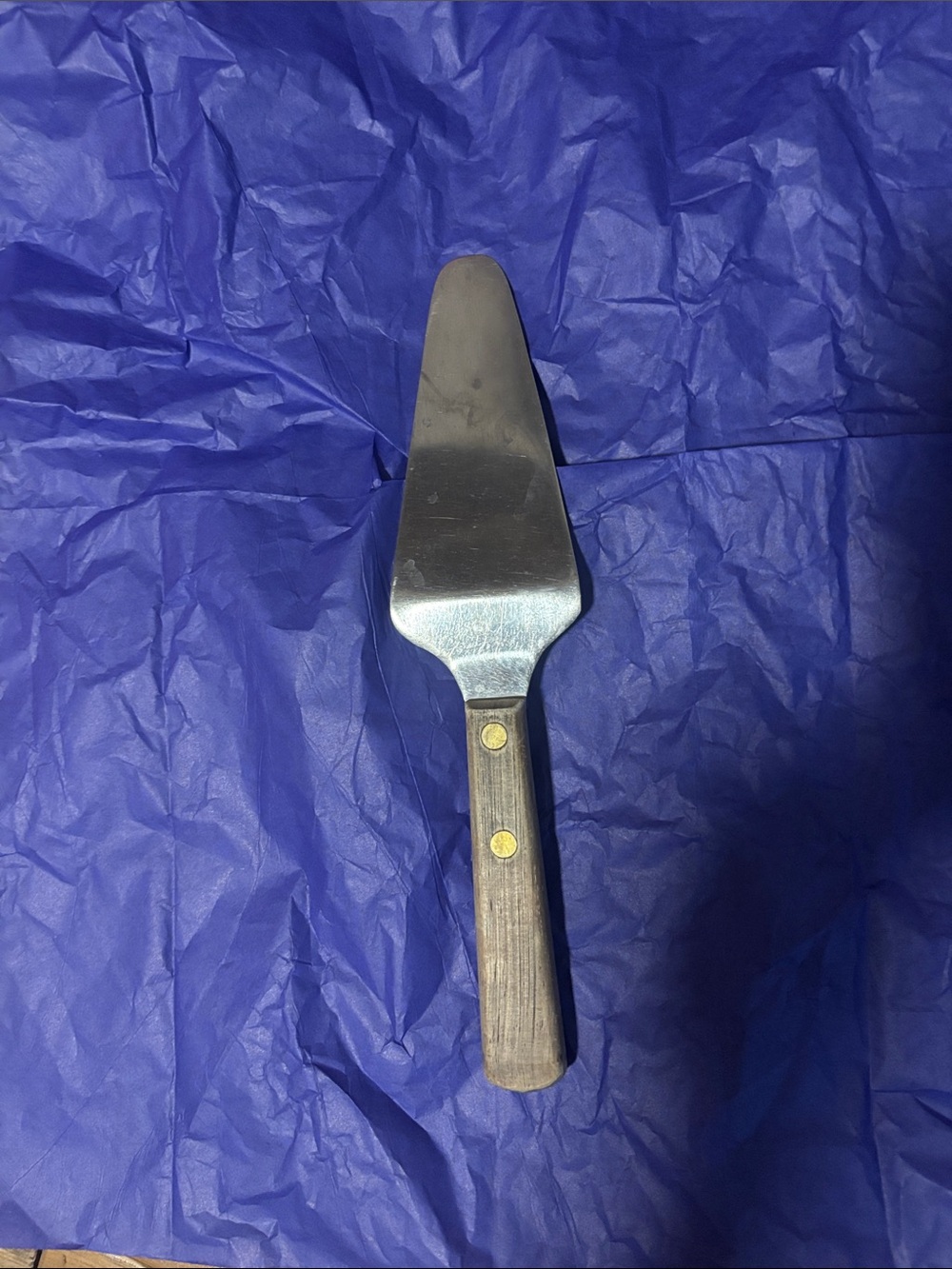 Wood-Handled Cake/Pie Server
